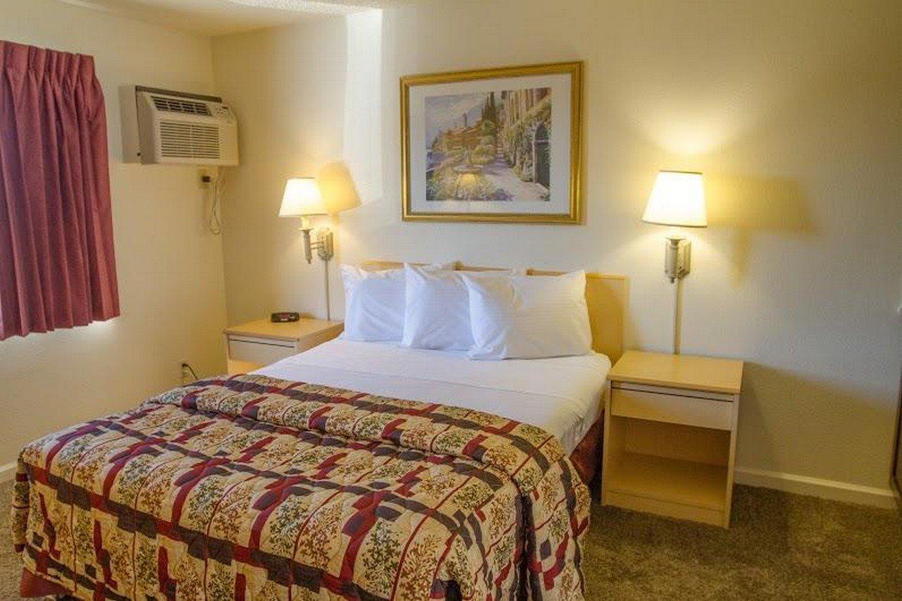 California Suites Hotel San Diego Exterior photo